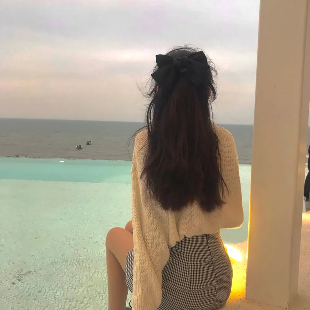 辣个女生